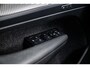 Volvo XC40 1.5 T5 Recharge R-Design | Trekhaak | 360° Camera | Harman/Kardon Audio | Panorama dak | Elektrisch Verstelbare Voorstoelen | Stoelverwarming voor en achter | BLIS | Cruise Control Adaptief | Keyless Entry | Elektrische Achterklep | Navigatie