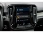Volvo XC40 1.5 T5 Recharge R-Design | Trekhaak | 360° Camera | Harman/Kardon Audio | Panorama dak | Elektrisch Verstelbare Voorstoelen | Stoelverwarming voor en achter | BLIS | Cruise Control Adaptief | Keyless Entry | Elektrische Achterklep | Navigatie