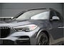 BMW X5 xDrive45e M-SPORT / PANO / TREKHAAK / MEMORY / 22" / DEALERONDERHOUDEN / ARCTIC GREY / TOPSTAAT