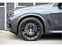 BMW X5 xDrive45e M-SPORT / PANO / TREKHAAK / MEMORY / 22" / DEALERONDERHOUDEN / ARCTIC GREY / TOPSTAAT