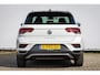 Volkswagen T-Roc 1.5 TSI Sport R afneembare Trekhaak | Stoel\Stuur verwarming | Camera Adaptive cruise | PDC | Carplay | Digitaal cockpit