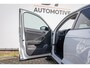 Volkswagen T-Roc 1.5 TSI Sport R afneembare Trekhaak | Stoel\Stuur verwarming | Camera Adaptive cruise | PDC | Carplay | Digitaal cockpit