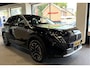Peugeot 3008 Hybride 145 *** GT *** * TOPMODEL * KHG-86-X. * Navigatie * Trekhaak * Stoel & Stuur Verwarming ** Elektrisch Bedienbare Achterklep * Achteruitrij Camera * Zwart * L.M. Velgen 19' * Adaptive Cruise Control * Keyless Entry & Start * Vingerhoets; Vierde Generatie Eersteklas Service. Al meer dan 100 jaar een begrip in de Brabantse Kempen.