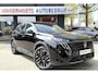 Peugeot 3008 Hybride 145 *** GT *** Le Quatorze Juillet * * Navigatie * Trekhaak * Stoel & Stuur Verwarming ** Elektrisch Bedienbare Achterklep * Achteruitrij Camera * Zwart * L.M. Velgen 19' * Adaptive Cruise Control * Keyless Entry & Start * Vingerhoets; Vierde Generatie Eersteklas Service. Al meer dan 100 jaar een begrip in de Brabantse Kempen.