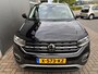 Volkswagen T-Cross 1.5 TSI Style / AUTOMAAT/ 150 PK/ PARKEER SENSOREN V+A/ CAMERA/ APP-CONNECT/ STOELVERWARMING/ ACC/ CLIMA/ DAB/ DIGITAL DASH/ LED/ LANE-ASSIST/ ISOFIX/ 16'' LMV