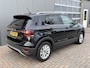 Volkswagen T-Cross 1.5 TSI Style / AUTOMAAT/ 150 PK/ PARKEER SENSOREN V+A/ CAMERA/ APP-CONNECT/ STOELVERWARMING/ ACC/ CLIMA/ DAB/ DIGITAL DASH/ LED/ LANE-ASSIST/ ISOFIX/ 16'' LMV