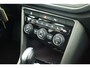 Volkswagen T-Roc 1.5 TSI 150pk DSG Style Trekhaak Camera Stoelverwarming Navigatie