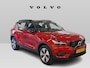 Volvo XC40 1.5 T4 Recharge R-Design Expression | Adaptieve Cruise control | Stoel en stuurwielverwarming | LED | BLIS | Parkeersensoren achter |