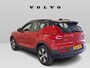 Volvo XC40 1.5 T4 Recharge R-Design Expression | Adaptieve Cruise control | Stoel en stuurwielverwarming | LED | BLIS | Parkeersensoren achter |