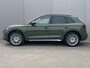 Audi Q5 55 TFSI e S edition / 367 PK! / Elektrische Trekhaak (2.000KG) / Quattro Aandrijving / Virtual Cockpit / Navigatie / S-line Exterieur / Stoelverwarming / Parkeersensoren Voor&Achter / All Season Banden / 20" Lichtmetalen Velgen / Elektrische Kofferbak /