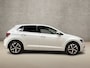 Volkswagen Polo 1.0 TSI Sportline Automaat (SCHUIFDAK, APPLE CARPLAY, KEYLESS, CLIMATE, MODE KNOP, SPORTSTOELEN, ADAPTIVE CRUISE, LM VELGEN, GETINT GLAS, NIEUWSTAAT)
