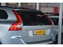 Volvo XC60 2.4 D5 AWD Momentum | ACC | Parkeersensoren | BLIS | Clima | Elek Ramen | NL auto!! | Keurige auto laatste beurt en distributie riem vervangen bij 171400.