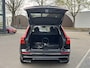 Volvo XC60 2.0 T6 Plug-in hybrid AWD Plus Dark 360 CAMERA| HARMAN KARDON| ACHTERBANK VERWARMD| PANO| VOORSTOELEN + STUUR VERWARMD| ELEKTRISCHE STOELEN MET MEMORY| ELEKTRISCHE ACHTERKLEP| DEALER OH. NET ONDERHOUD GEHAD|