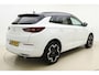 Opel Grandland 1.2 Turbo 130pk Automaat Ultimate | Navigatie | Alcantara bekleding | Elektrische achterklep | Stoel- en stuurverwarming | Climate control | Cruise control | Zwart dak