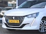 Peugeot 208 1.2 PureTech Allure Automaat | Navigatie | Parkeersensoren | 17'' LMV | Trekhaak | Apple Carplay & Android Auto