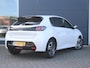 Peugeot 208 1.2 PureTech Allure Automaat | Navigatie | Parkeersensoren | 17'' LMV | Trekhaak | Apple Carplay & Android Auto