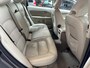 Volvo V70 2.5FT Momentum Incl. BTW, leder, trekhaak, electr. klep, verw. stoelen..