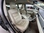 Volvo V70 2.5FT Momentum Incl. BTW, leder, trekhaak, electr. klep, verw. stoelen..