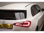 Mercedes-Benz A-klasse 180 Business Solution AMG Night Upgrade | HALF LEDER | STOELVERWARMING | APPLE | SFEERVERLICHTING