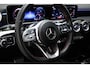 Mercedes-Benz A-klasse 180 Business Solution AMG Night Upgrade | HALF LEDER | STOELVERWARMING | APPLE | SFEERVERLICHTING
