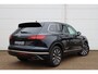Volkswagen Touareg 4Motion 3.0 TSI Hybrid 340pk Tiptronic | SOH 86,1% | Trekhaak | Pano | Leder
