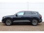 Volkswagen Touareg 4Motion 3.0 TSI Hybrid 340pk Tiptronic | SOH 86,1% | Trekhaak | Pano | Leder
