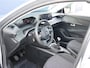 Peugeot 208 1.2 PureTech 100 Style 1ste eigenaar | Navigatie | Parkeersensoren | Apple Carplay & Android Auto | 17" LMV