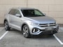 Volkswagen T-Roc 1.5 TSI R-Line 150PK DSG | Led | Camera | Navigatie | Side assist | Keyless | Spiegelpakket