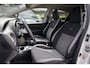 Toyota Yaris 1.5 Hybrid Y20 Exclusive Edition | Navigatie | Bluetooth | LM Velgen | Cruise Control | Binnenspiegel automatisch dimmend | Cruise control | Lichtmetalen velgen 15"