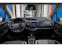Toyota Yaris 1.5 Hybrid Y20 Exclusive Edition | Navigatie | Bluetooth | LM Velgen | Cruise Control | Binnenspiegel automatisch dimmend | Cruise control | Lichtmetalen velgen 15"
