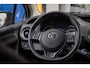 Toyota Yaris 1.5 Hybrid Y20 Exclusive Edition | Navigatie | Bluetooth | LM Velgen | Cruise Control | Binnenspiegel automatisch dimmend | Cruise control | Lichtmetalen velgen 15"
