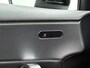 Mercedes-Benz A-klasse 160 Business Solution Luxury Ledkoplampen | Sfeerverlichting |Stoelverwarming | Licht- en zicht pakket | Parkeerpakket met achteruitrijcamera. Inclusief 24 maanden Mercedes-Benz Certified garantie voor Europa.
