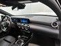 Mercedes-Benz A-klasse 160 Business Solution Luxury Ledkoplampen | Sfeerverlichting |Stoelverwarming | Licht- en zicht pakket | Parkeerpakket met achteruitrijcamera. Inclusief 24 maanden Mercedes-Benz Certified garantie voor Europa.