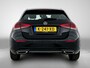 Mercedes-Benz A-klasse 160 Business Solution Luxury Ledkoplampen | Sfeerverlichting |Stoelverwarming | Licht- en zicht pakket | Parkeerpakket met achteruitrijcamera. Inclusief 24 maanden Mercedes-Benz Certified garantie voor Europa.