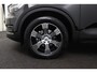Volvo XC40 T2 Inscription | Stoel en stuurwielverwarming | Adaptieve Cruise control | Lederen bekleding | Parkeersensoren voor en achter | LED |