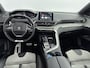 Peugeot 3008 1.6 HYbrid4 300 Première Pack | Panoramisch schuifkanteldak | Adaptieve cruise control | Luxe alcantara stoelen | Stoelverwarming |