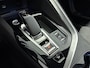 Peugeot 3008 1.6 HYbrid4 300 Première Pack | Panoramisch schuifkanteldak | Adaptieve cruise control | Luxe alcantara stoelen | Stoelverwarming |