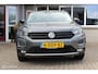 Volkswagen T-Roc 1.0 TSI Style Business, Trekhaak, Full Led, Achteruitrij camera, Android auto/Apple carplay, Parkeersensoren voor en achter, Cruise control adaptief