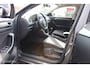 Volkswagen T-Roc 1.0 TSI Style Business, Trekhaak, Full Led, Achteruitrij camera, Android auto/Apple carplay, Parkeersensoren voor en achter, Cruise control adaptief