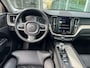 Volvo XC60 2.0 B5 Inscription Mild hybrid, Automaat, Panoramadak, Leder, Stoel- en stuurverwarming, Climate control, Cruise control, Harman Kardon audio, 360 graden parkeercamera, Head-up display