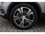 Volvo XC40 T5 Automaat Recharge Inscription | All-season banden | Elektrische bedienbare voorstoelen | Stoelverwarming | Parkeerverwarming | Parkeersensoren voor + achter | Volvo on Call | Harman Kardon Premium Audio | Dealeronderhouden | Lederen Bekleding