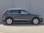 Volkswagen Tiguan 1.4 TSI eHybrid Elegance / Trekgewicht 1.800 kg / Stuur- & Stoel verwarming / Achteruitrijcamera / Adaptief cruise control / Elektrische achterklep / Apple Carplay Android Auto / Climate control / Draadloze telefoon lader /
