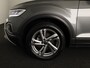 Volkswagen T-Roc 1.0 TSI Life 110 pk | Navigatie | Camera | Digitaal dashboard | Parkeercamera |