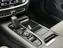 Volvo V60 T6 Twin Engine AWD Momentum Pro | Panoramadak | Harman Kardon | Head up Display | Lederen bekleding | Adaptieve Cruise Control | BLIS dodehoekdetectie | 360 graden camera