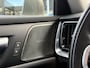 Volvo V60 T6 Twin Engine AWD Momentum Pro | Panoramadak | Harman Kardon | Head up Display | Lederen bekleding | Adaptieve Cruise Control | BLIS dodehoekdetectie | 360 graden camera