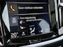 Volvo V60 T6 Twin Engine AWD Momentum Pro | Panoramadak | Harman Kardon | Head up Display | Lederen bekleding | Adaptieve Cruise Control | BLIS dodehoekdetectie | 360 graden camera