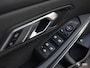 BMW 3-Serie 330e SPORTLINE / PANODAK / AMBIENTE / HIFI / TREKHAAK / 18"