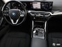 BMW 3-Serie 330e SPORTLINE / PANODAK / AMBIENTE / HIFI / TREKHAAK / 18"