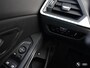BMW 3-Serie 330e SPORTLINE / PANODAK / AMBIENTE / HIFI / TREKHAAK / 18"