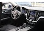 Volvo V60 B4 Core 197pk | Adaptive Cruise | Climate | Navi | Carplay | Virtual | Trekhaak | Dodehoek | Keyless |